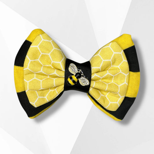 Luxury Double-Layer Bee Dog Bowtie with Honeycomb & Stripe Design – Soft Elastic Band & Jeweled Bee Center
